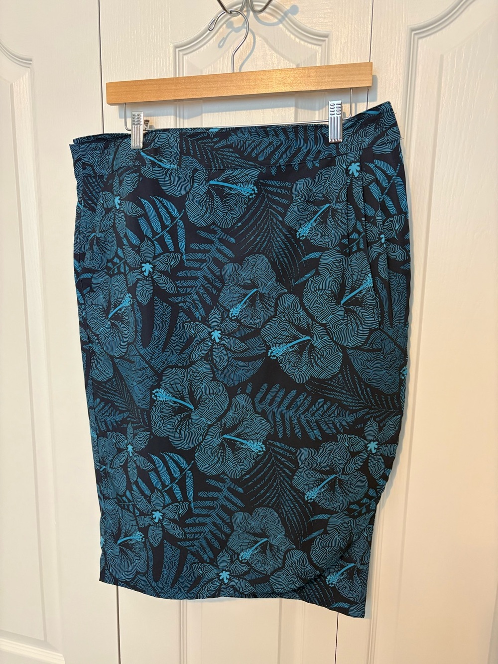 Ripskirt Hawaii Navy and Teal Tropical A-Line Skirt